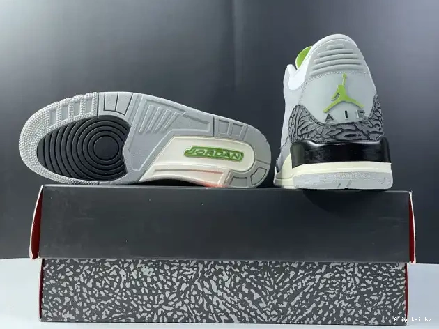 Chlorophyll 3 Air Retro 136064-006 Jordan 0428